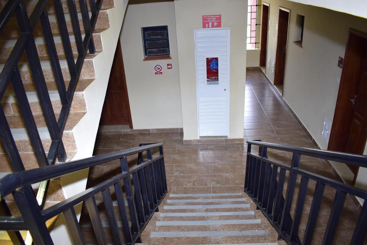 West Suites Ναϊρόμπι Εξωτερικό φωτογραφία