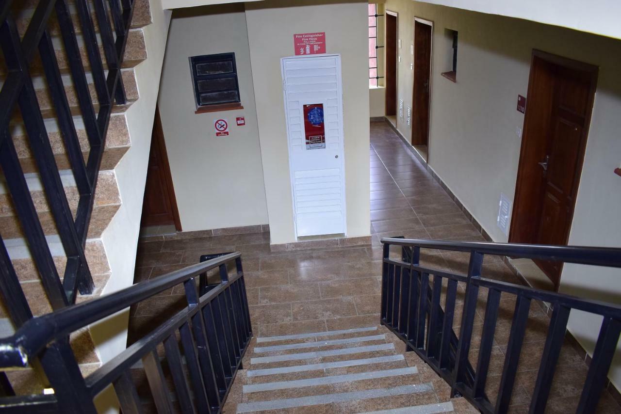 West Suites Ναϊρόμπι Εξωτερικό φωτογραφία